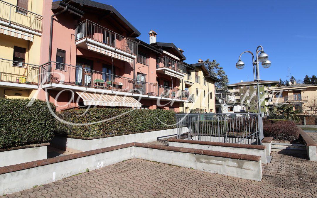 Gazzada Schianno – Bilocale mansardato con box